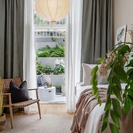 Modern Designer Flat - Wenceslas Square * Goltsch Jenikau