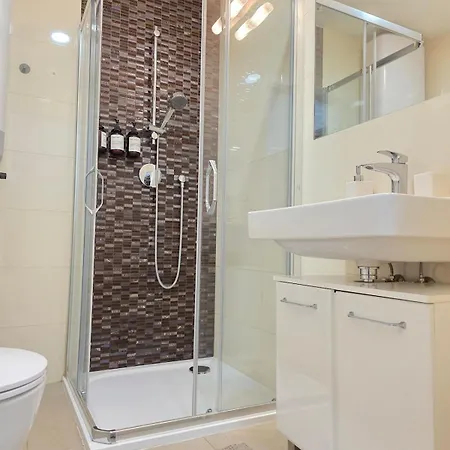 Modern Designer Flat - Wenceslas Square